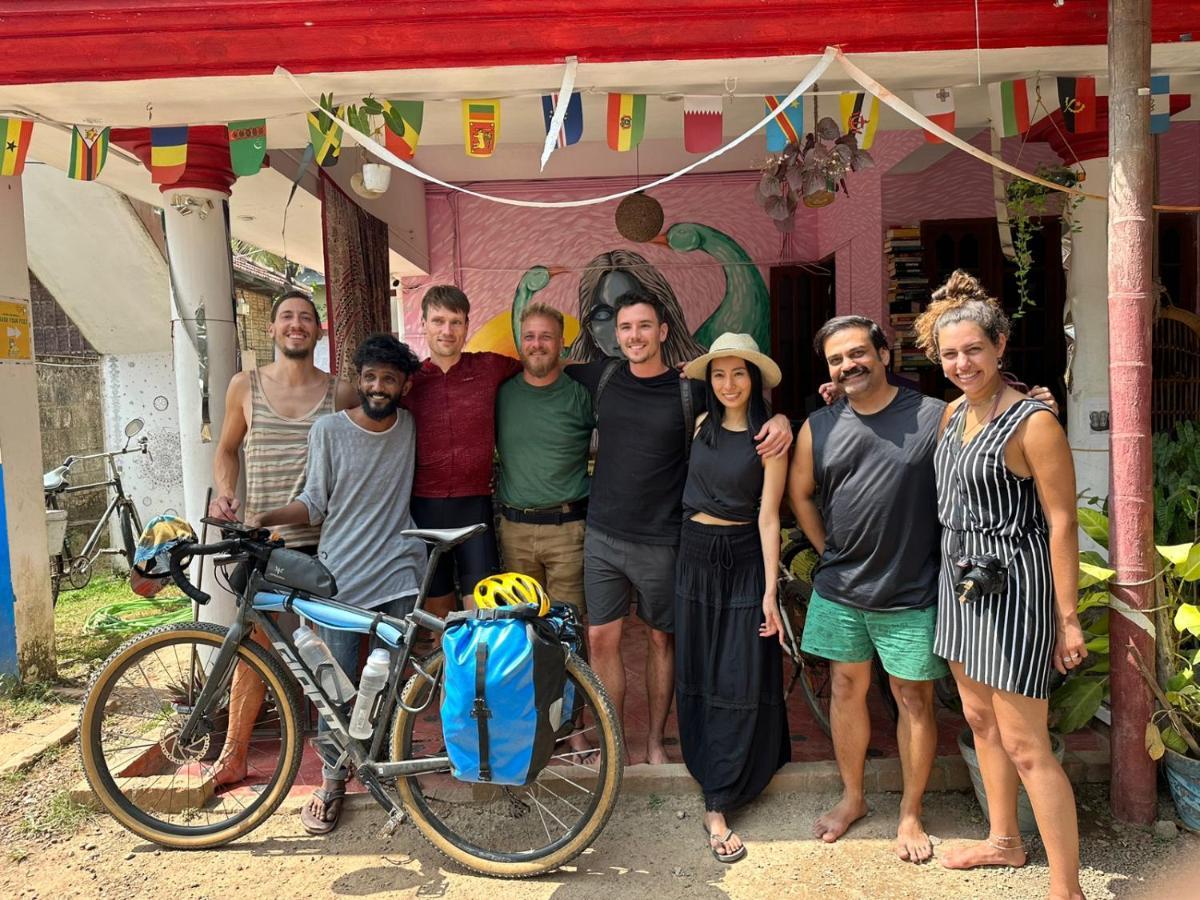 Hostelexp, Varkala - A Beach Town Hostel מראה חיצוני תמונה