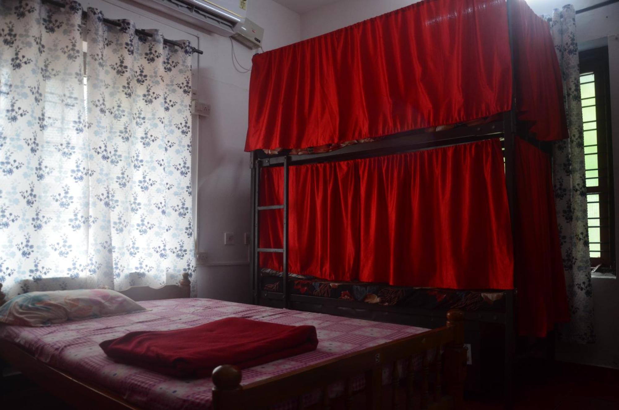 Hostelexp, Varkala - A Beach Town Hostel מראה חיצוני תמונה